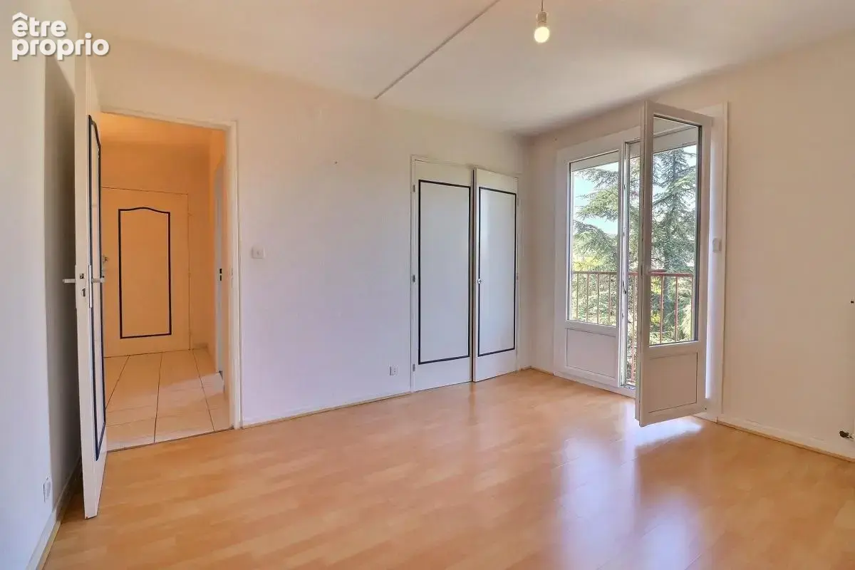 Chenôve, Appartement T3 avec balcon , ascenseur, résidence fermée - photo 5