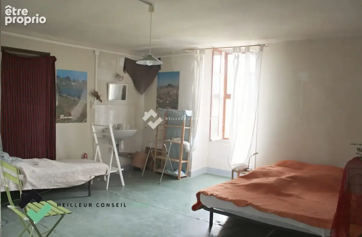 Maison 170 m² à Thoard  - photo 8