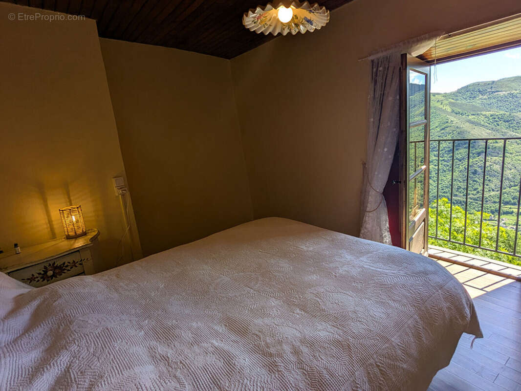Belle Maison de caractère avec vue panoramique sur les montagnes - photo 12