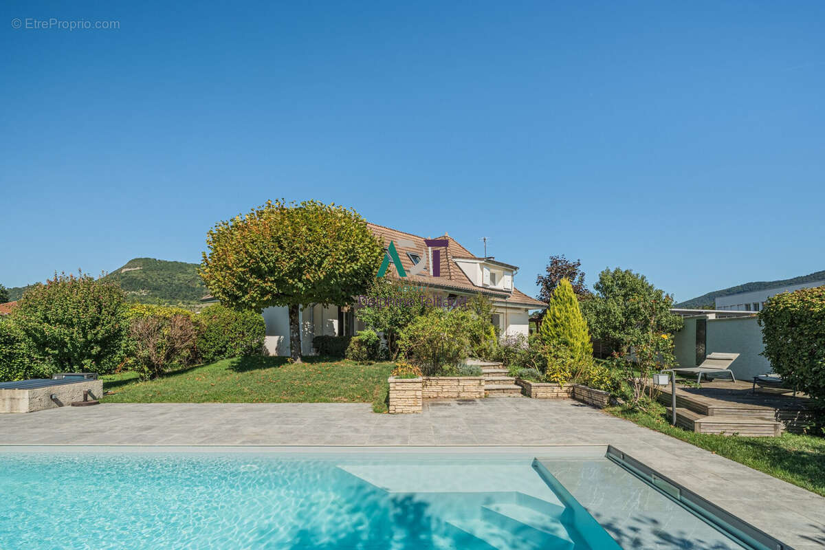 Maison à COUBLEVIE