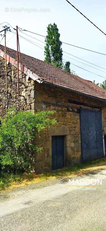 Maison à AZAT-CHATENET
