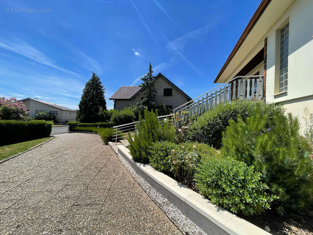 Belle maison familiale à Bertrange - photo 27