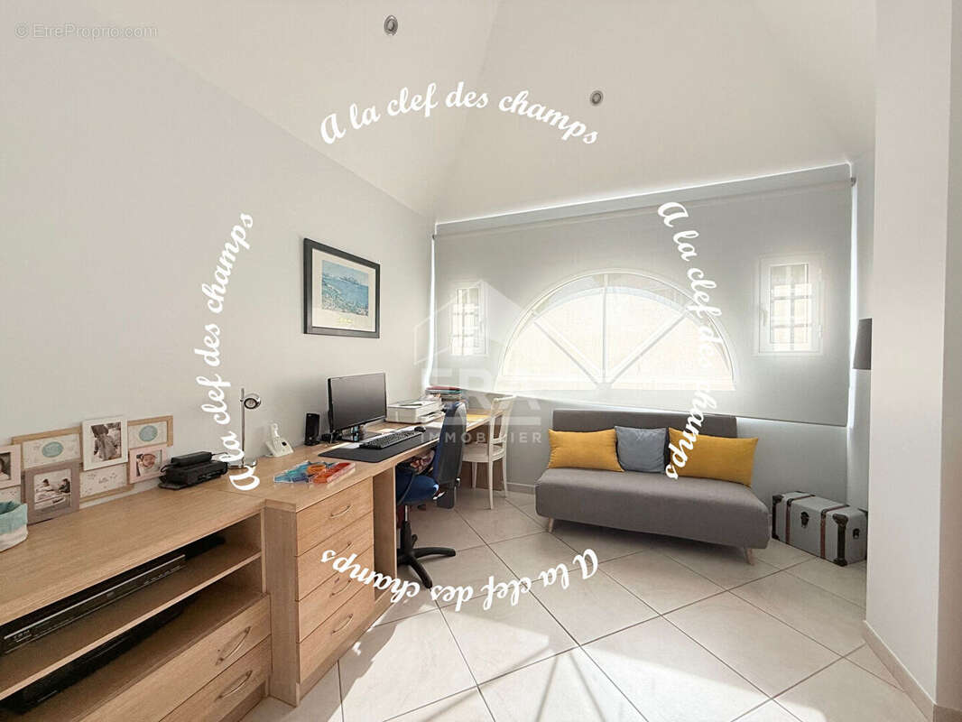 Maison à GIF-SUR-YVETTE