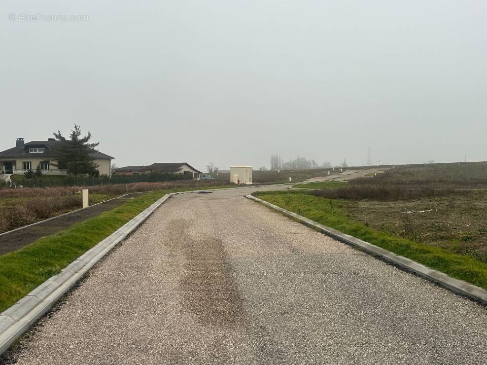 Photo Terrain à Thionville au prix de 155 000€
