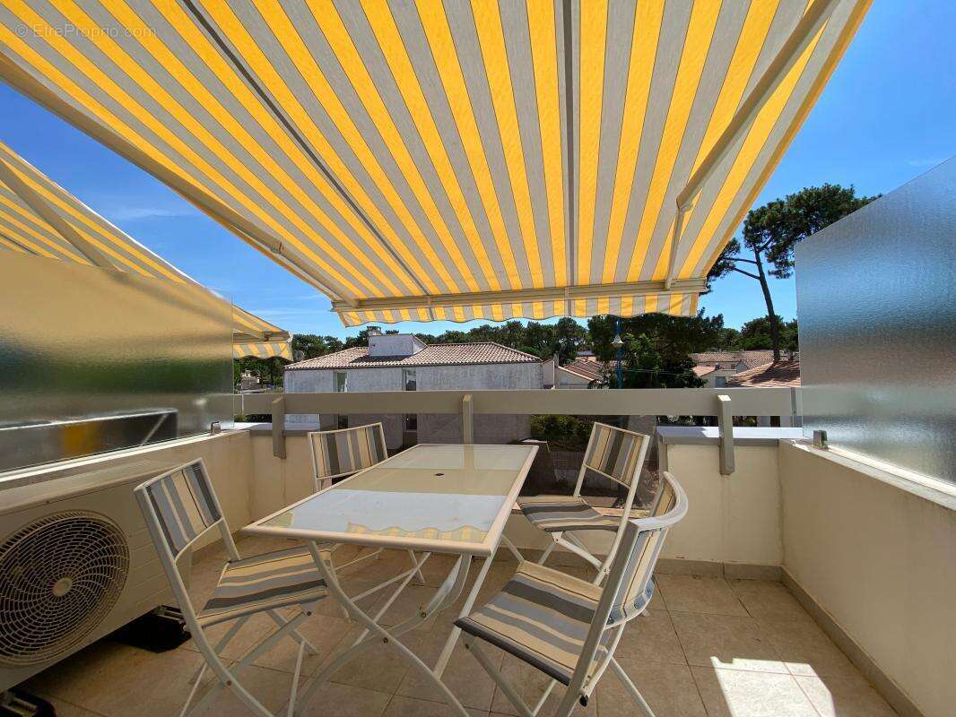 Appartement à LES MATHES