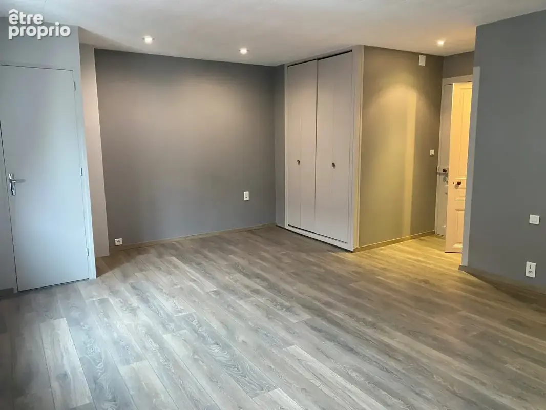 Appartement 94 m² à Lons-Le-Saunier  - photo 3