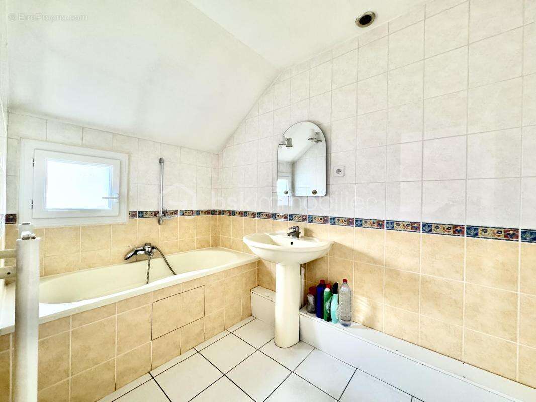 Maison à AULNAY-SOUS-BOIS