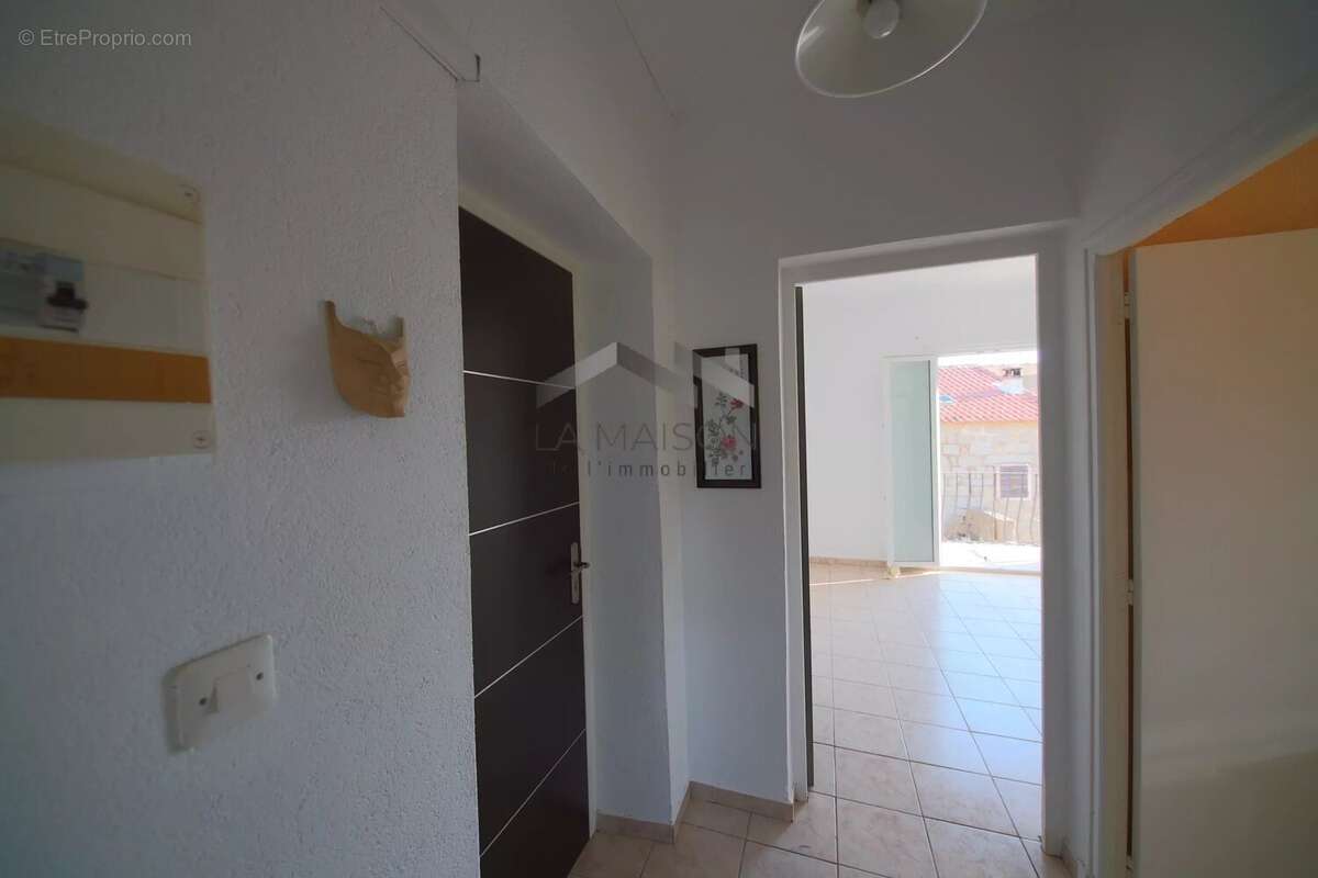 Appartement T1 centre village - photo 4