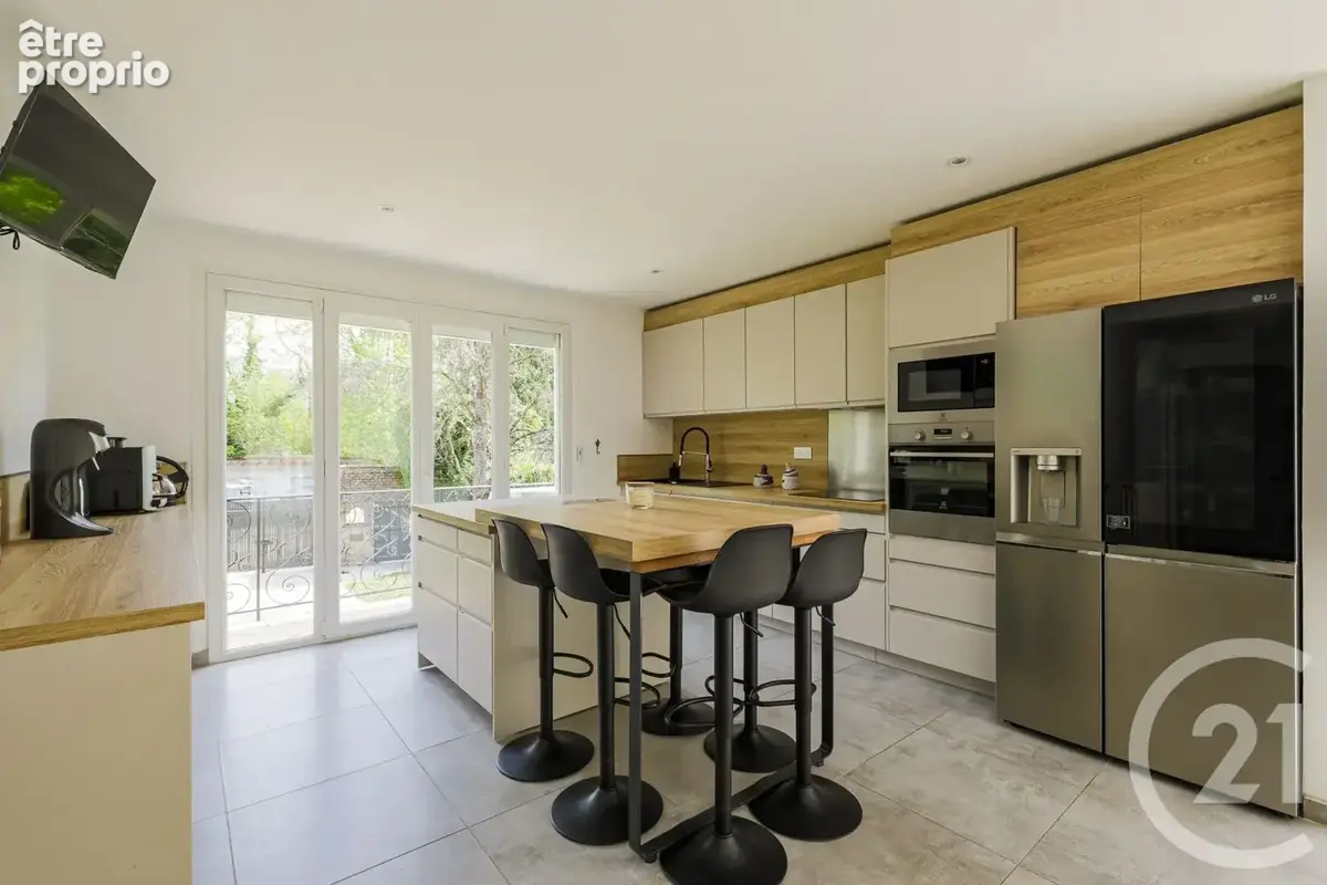 Maison 8 pièces 184 m² à vendre à Veurey-Voroize (38113) - photo 25