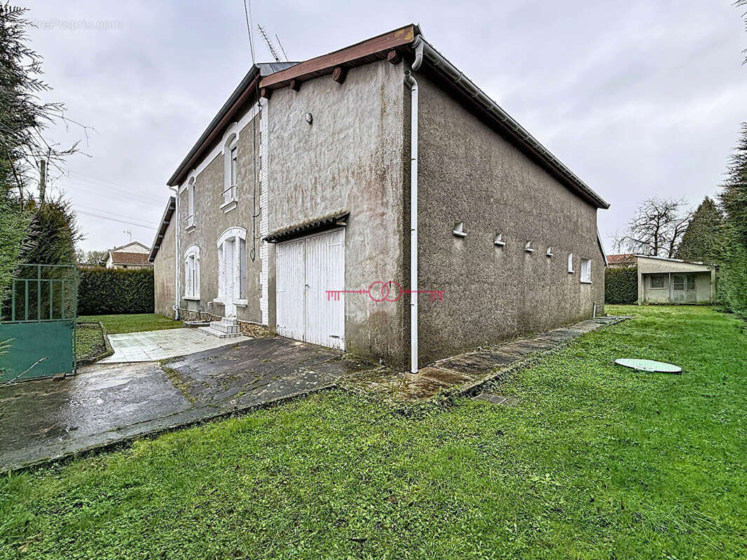 Maison Suippes 6 pièce(s) 4 chambres - photo 2