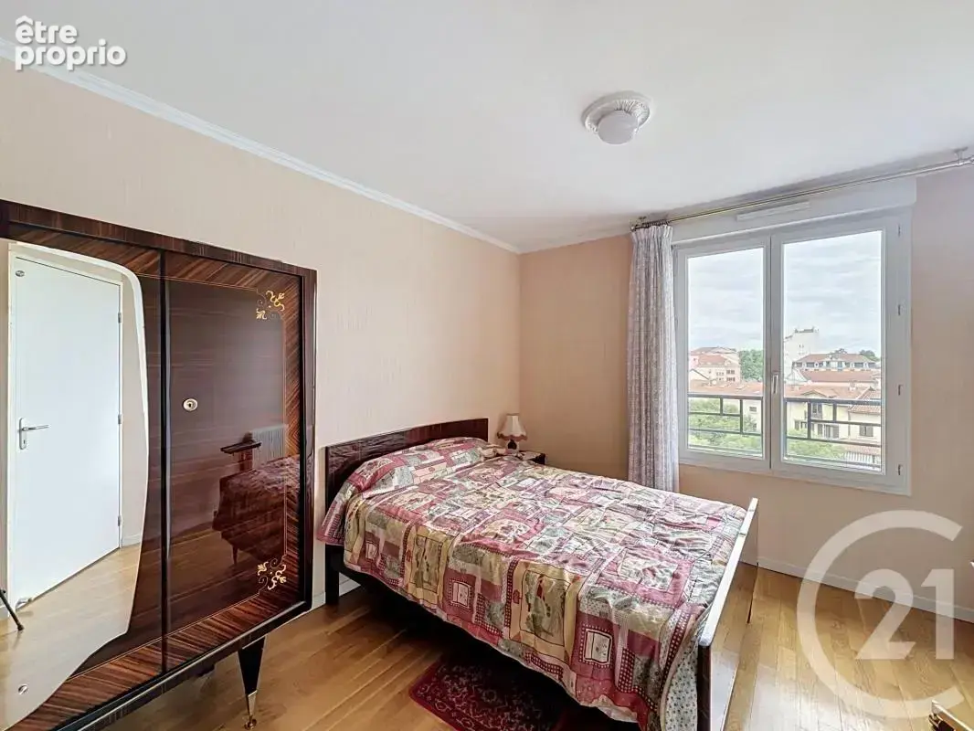Appartement 88 m² à Venissieux  - photo 12
