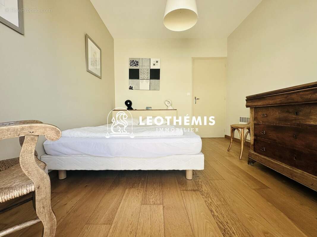 Appartement 69 m² à Saint-Georges-De-Didonne  - photo 8