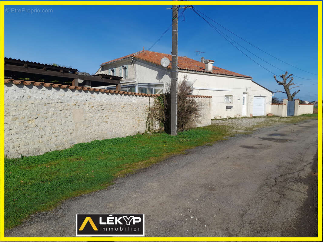 Maison à Tesson 17460 - photo 41