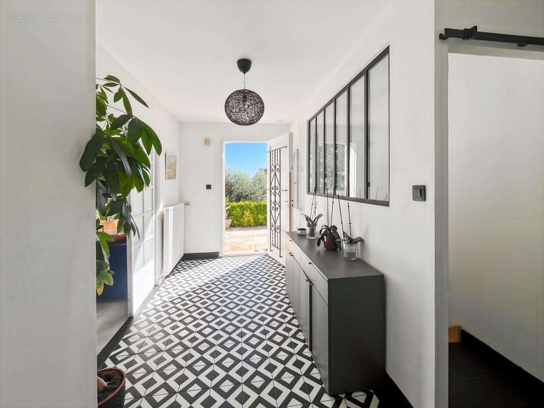 Maison à LA VALETTE-DU-VAR