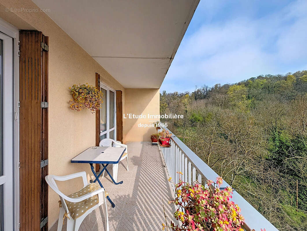 Appartement à FONTAINES-SUR-SAONE