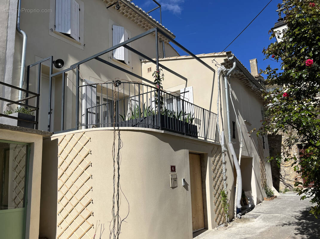 Maison à VAISON-LA-ROMAINE