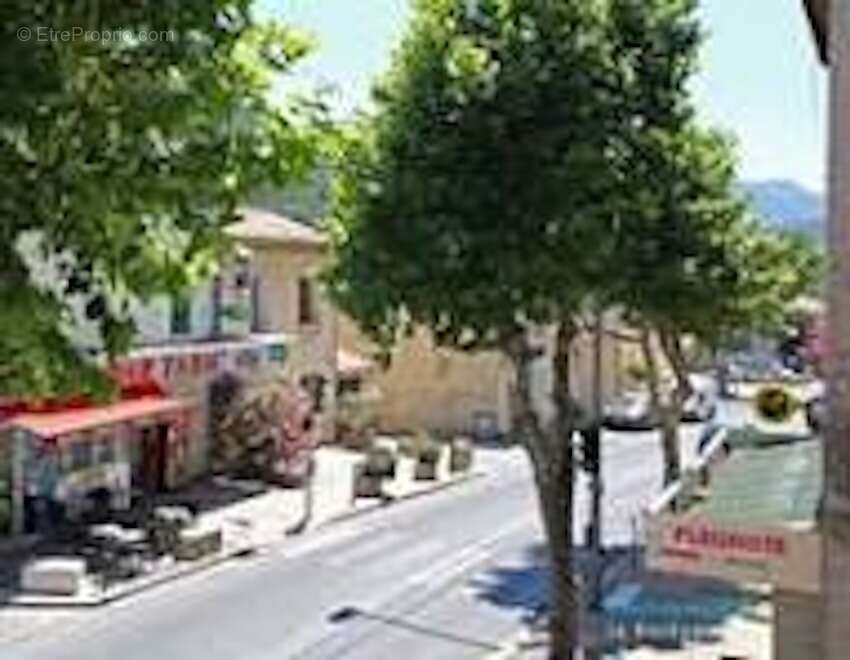 Terrain à LA DESTROUSSE