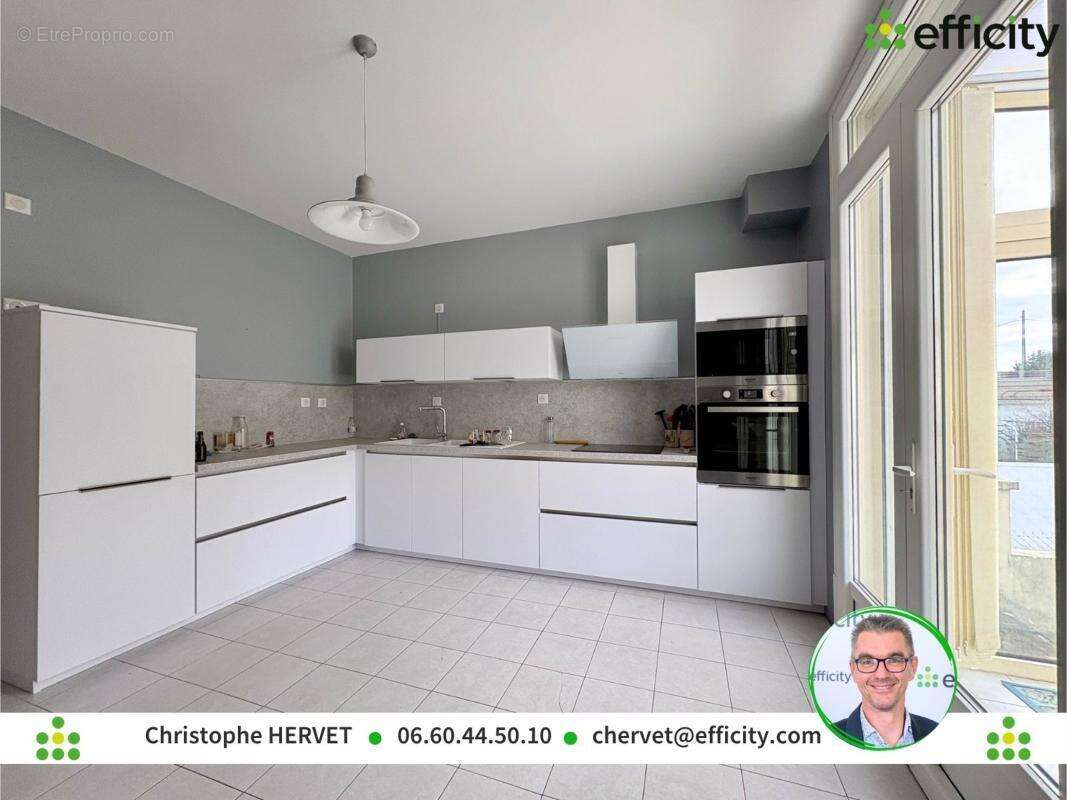 Maison à RUELLE-SUR-TOUVRE