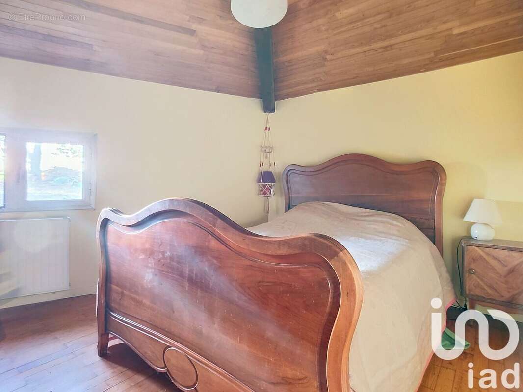 Photo 8 - Maison à SAINT-JEAN-DE-MUZOLS