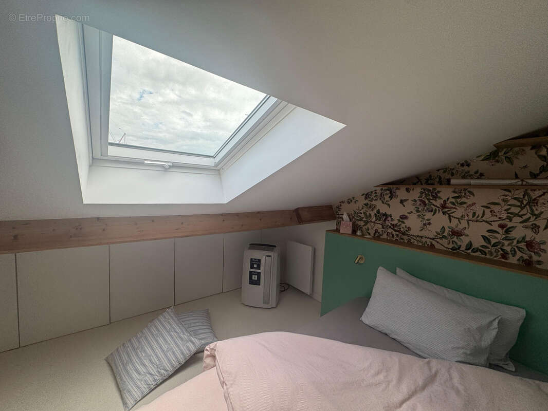 Appartement à CHARENTON-LE-PONT