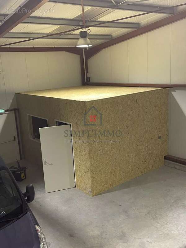 Commerce à SAINT-MEDARD-D'AUNIS