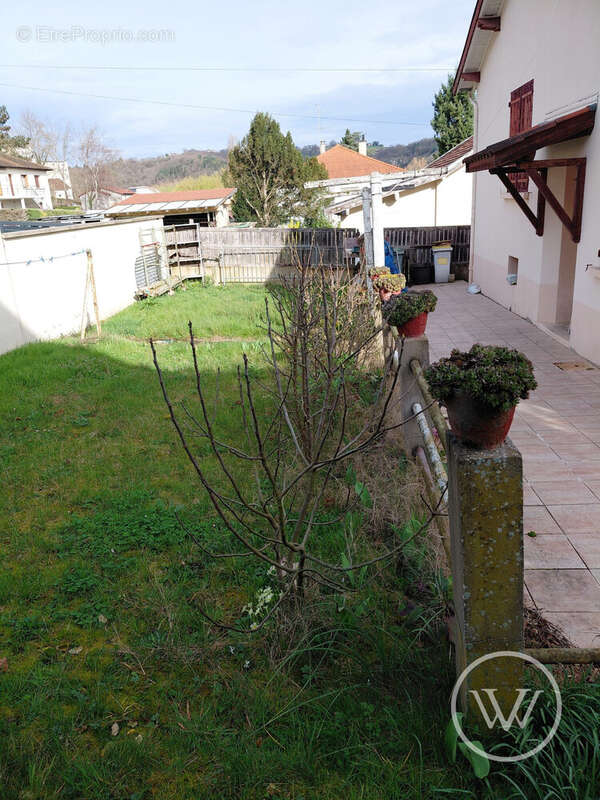 Maison à PONT-EVEQUE