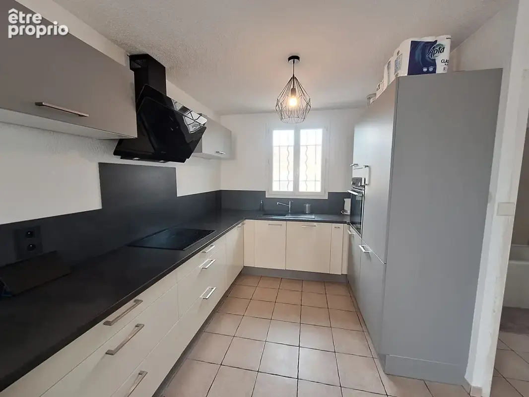 HYERES EST - Maison - 99m² - Garage - photo 3