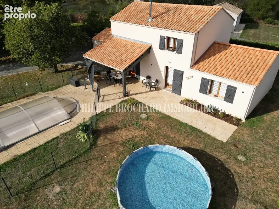 Maison 5 pièces 108 m² à vendre à Moutiers-Sur-Le-Lay (85320) - photo 1