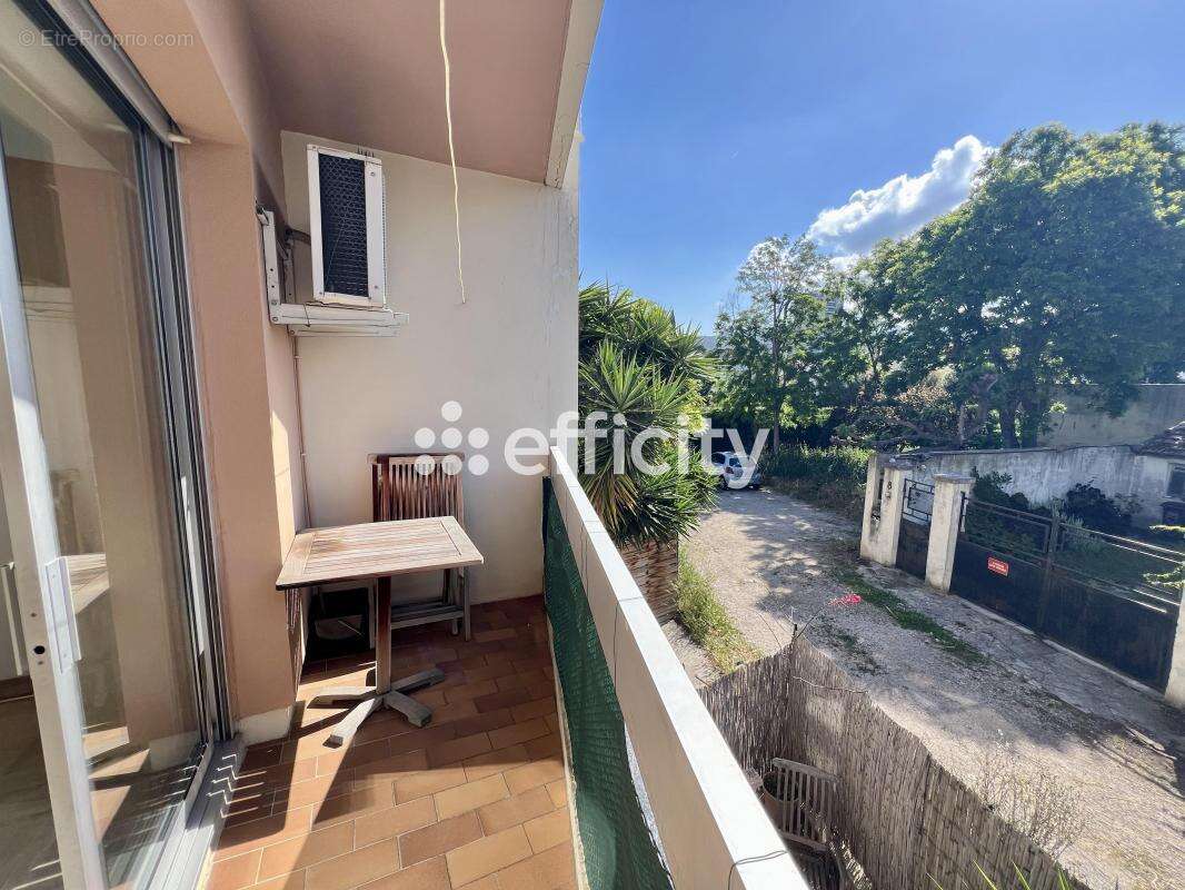Appartement à MARSEILLE-9E