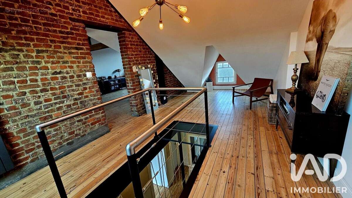 Maison 234 m² à Saint-Amand-Les-Eaux  - photo 4