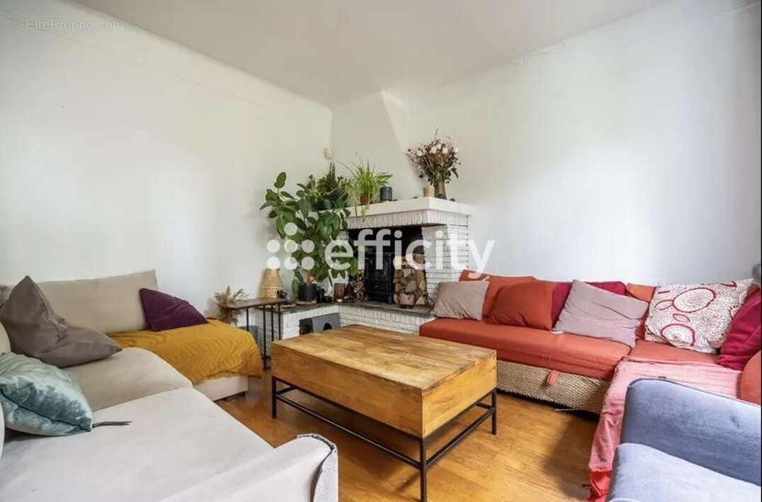 Maison à NEUILLY-PLAISANCE