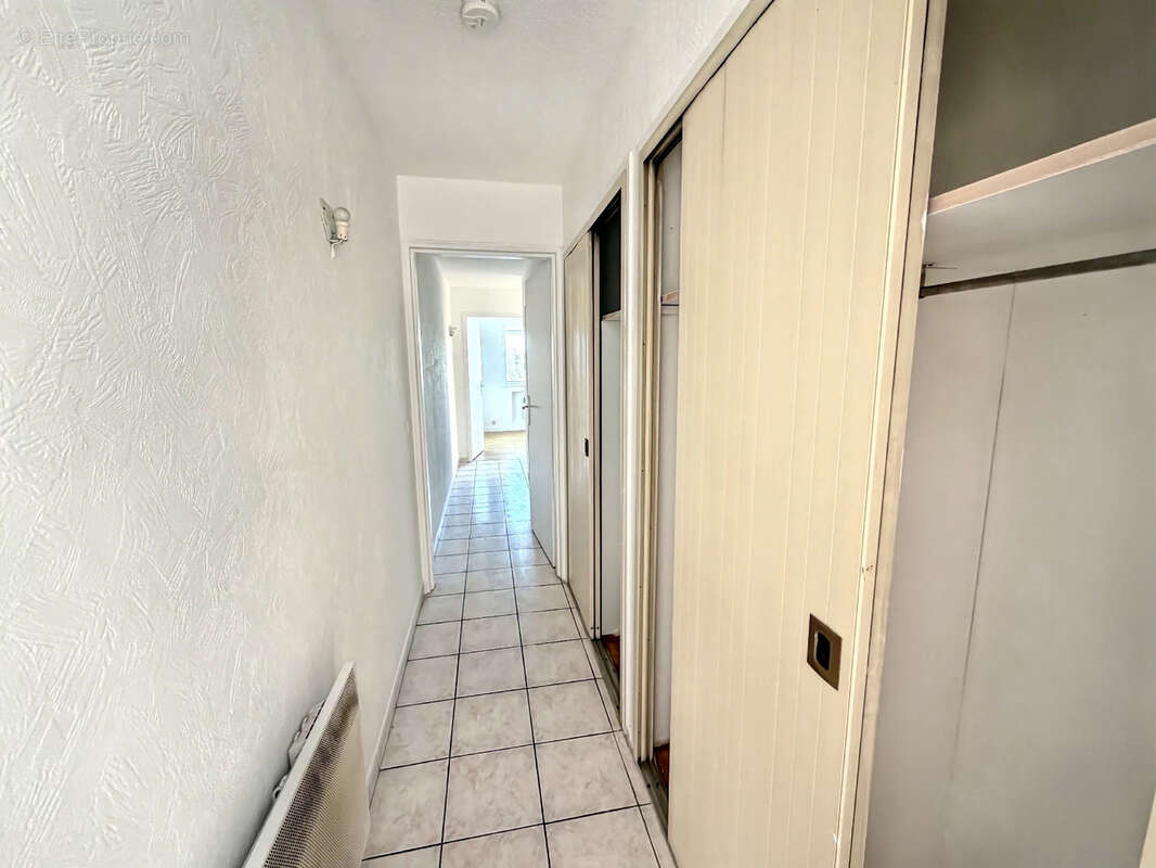 Appartement 4 pièces en dernier étage - photo 4