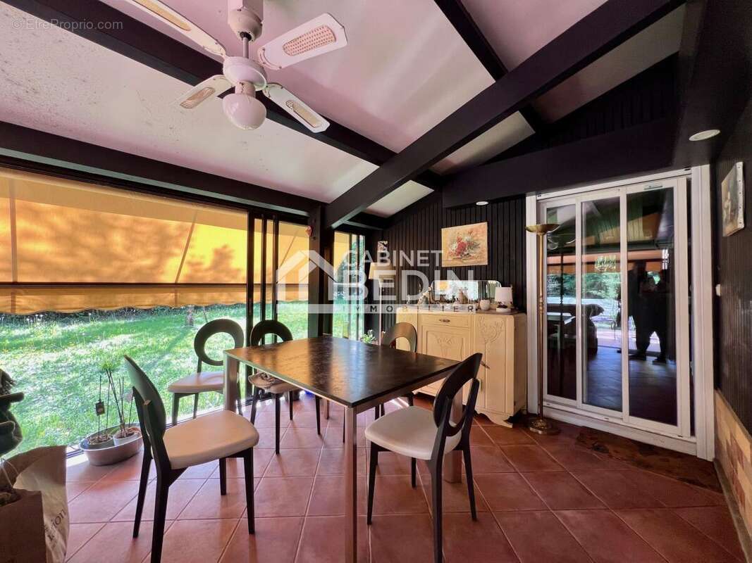 Maison à CARBON-BLANC