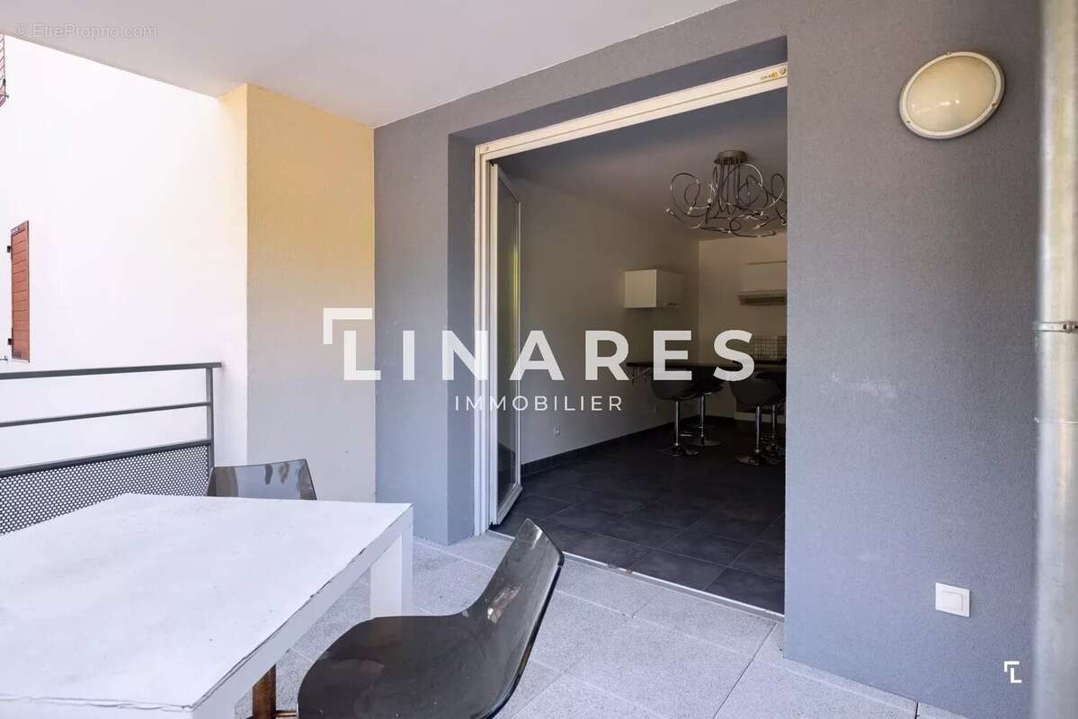 Appartement à VENELLES