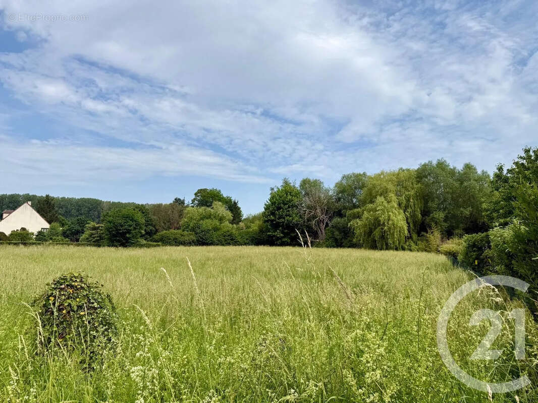Terrain 3478 m² à Rouvres  - photo 5