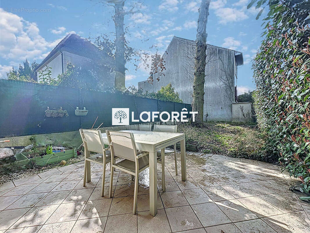 Appartement à CHAMPIGNY-SUR-MARNE