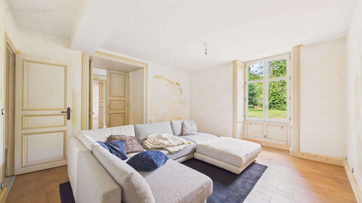 Maison à PERIGNE