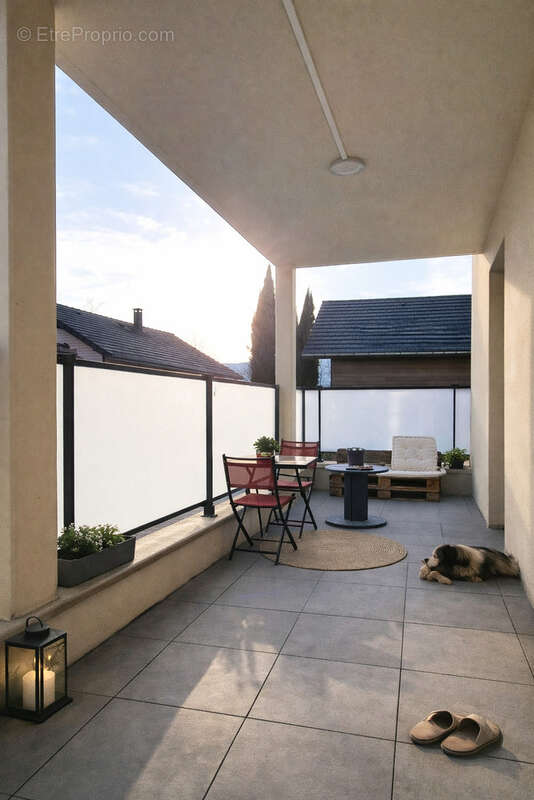 Appartement à MOUXY