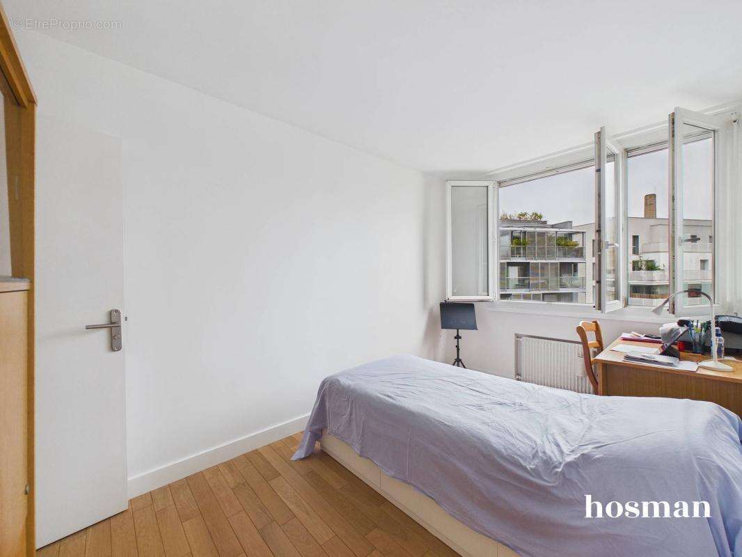 Appartement à PARIS-14E