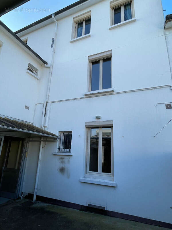 Maison Saint Aubin lès Elbeuf 6 pièces 144 m² - photo 12