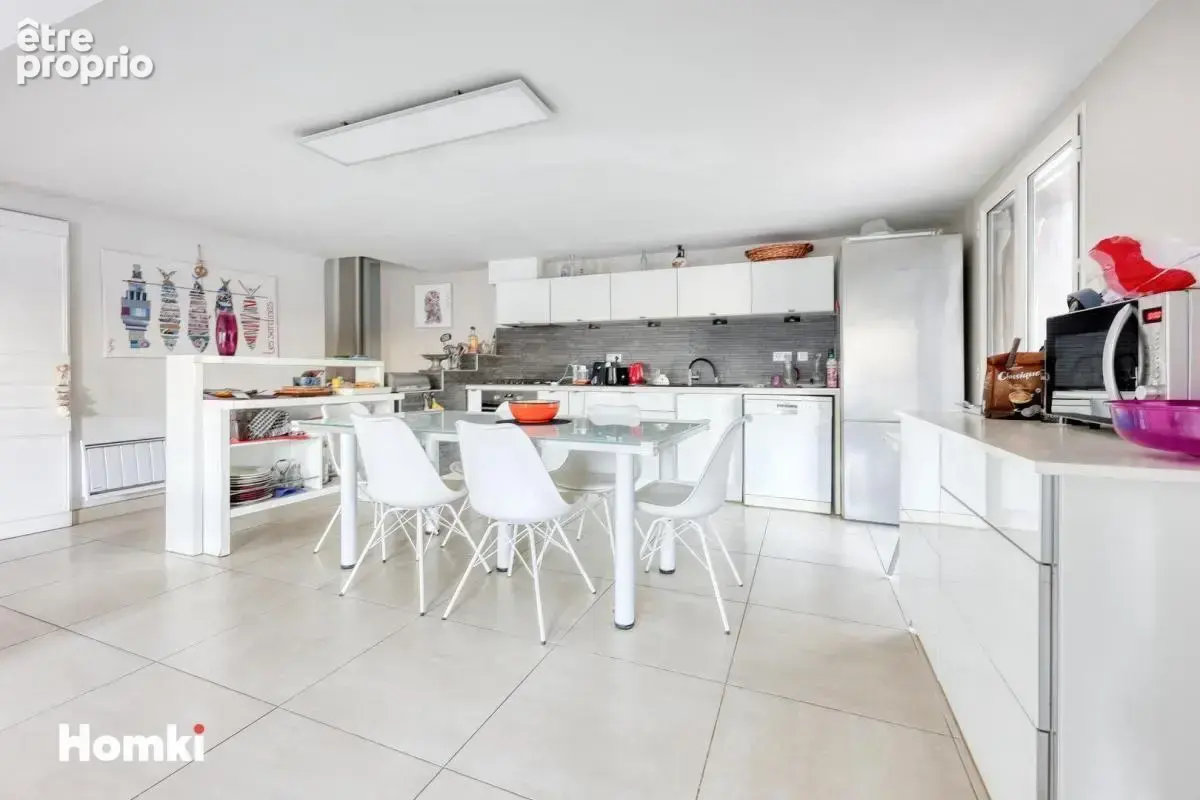 Maison/Villa T4 de 97 m² à Six-Fours-les-Plages 83140 - photo 7