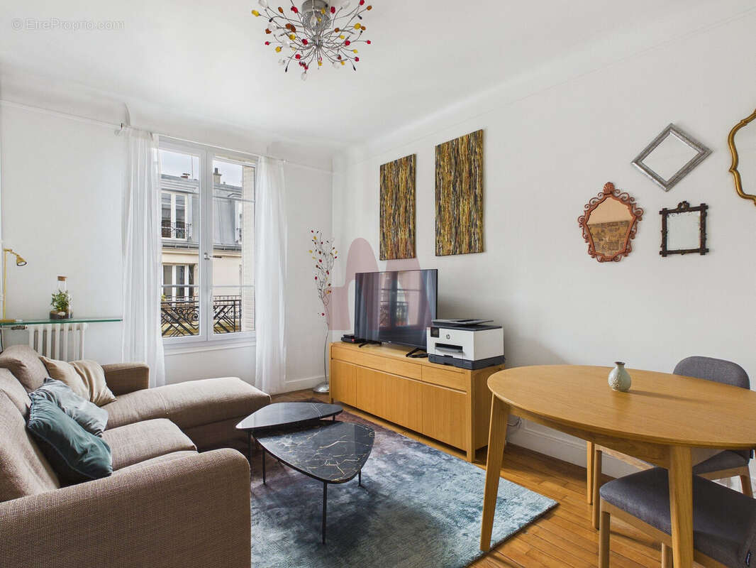 Appartement à PARIS-12E