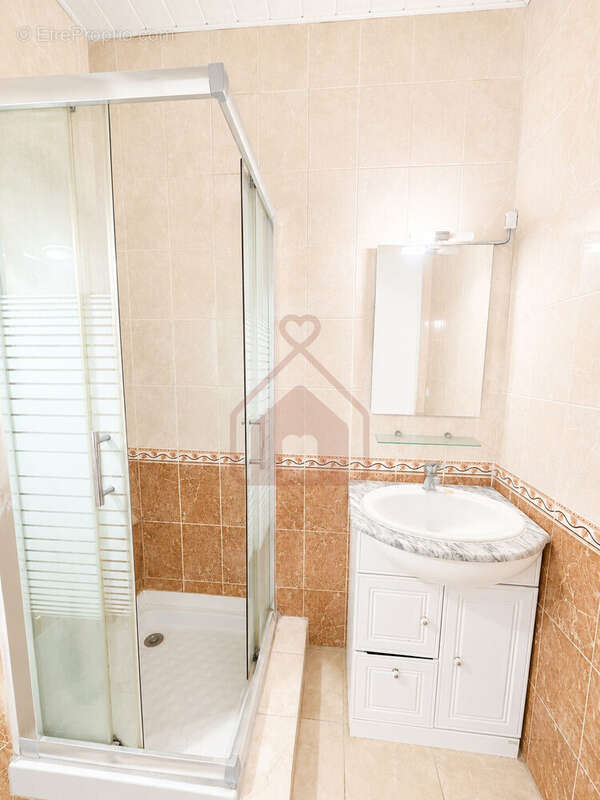 Appartement 24 m² à Le Kremlin-Bicetre  - photo 4