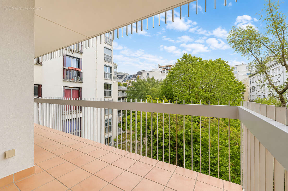Appartement à PARIS-20E