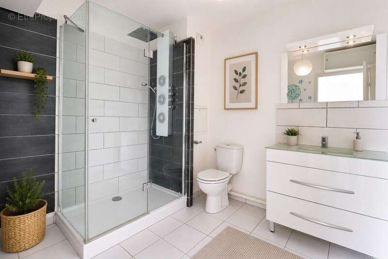 Appartement à SAINTE-GENEVIEVE-DES-BOIS