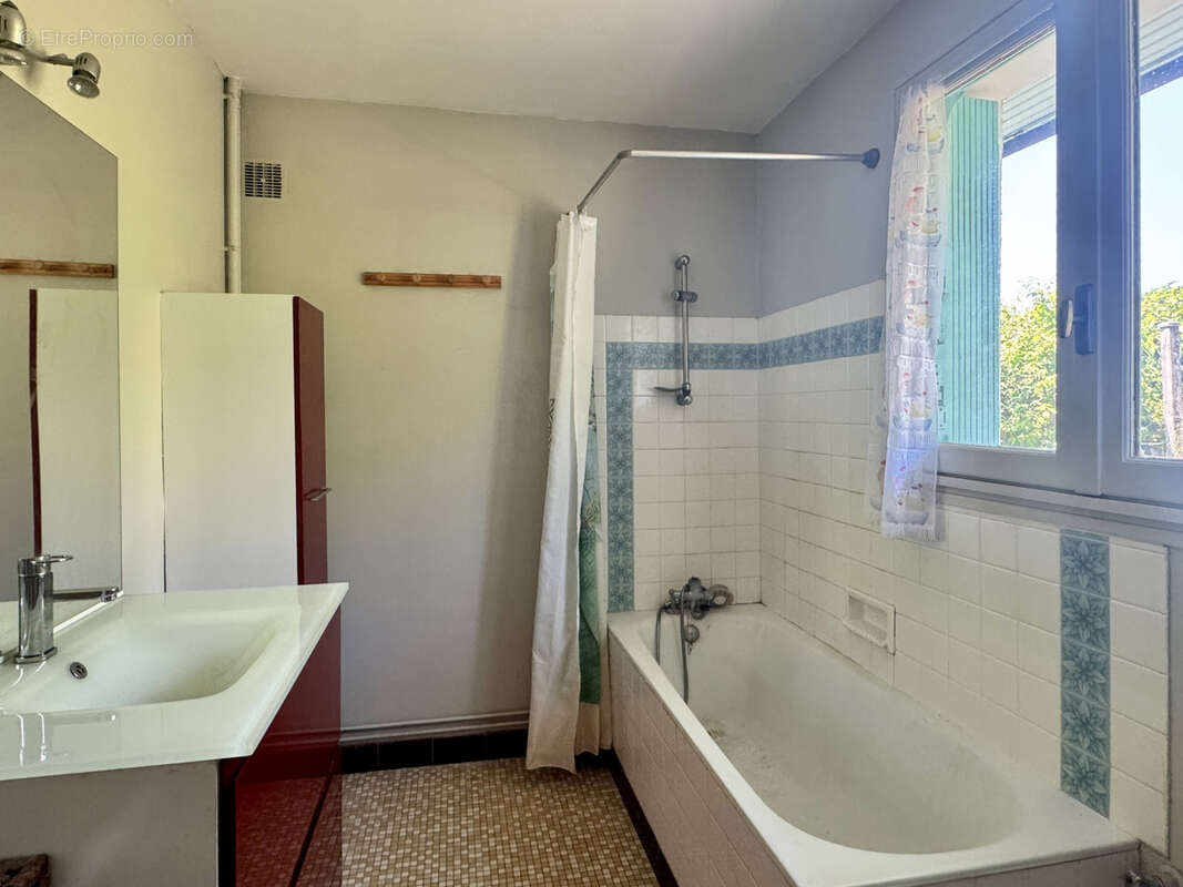 Maison avec logement indépendant et terrain   idéal famille ou investissement locatif - photo 5