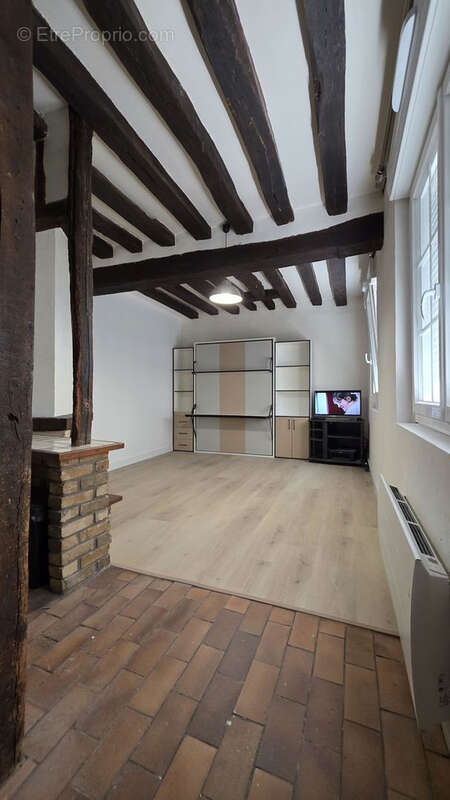 ROUEN   Centre historique   Rue Eau-de-Robec - photo 4