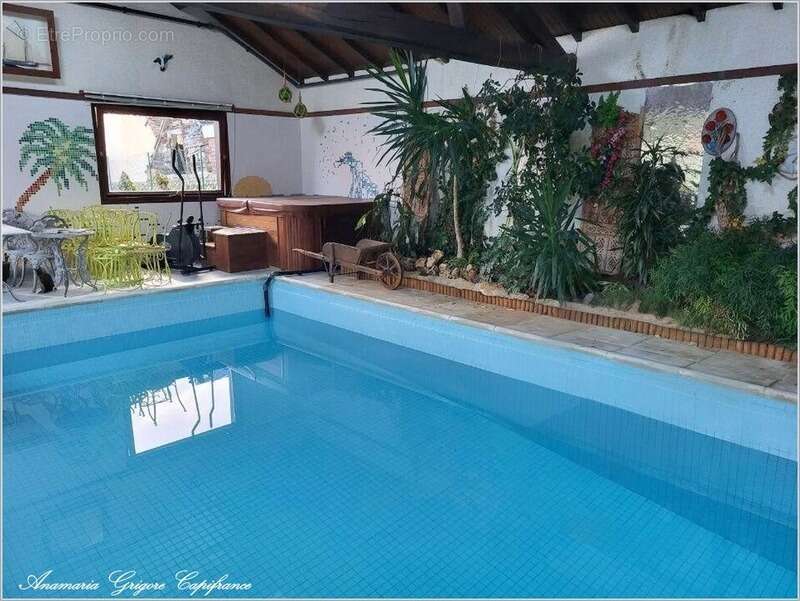 Maison à COURVILLE-SUR-EURE