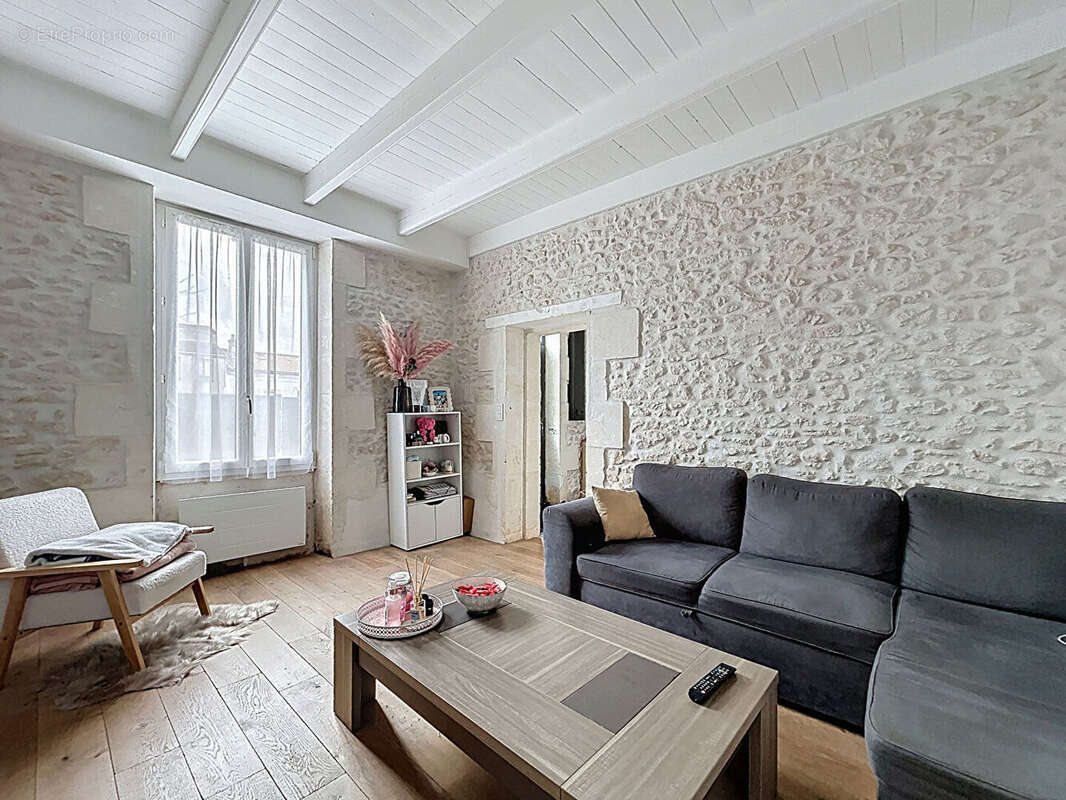 Maison à TONNAY-CHARENTE