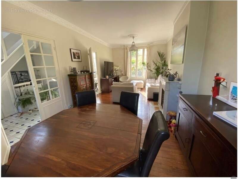 Maison à CHAMPIGNY-SUR-MARNE